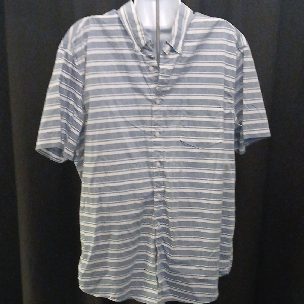 Sonoma Men's Blue and White Striped Button Down Shirt